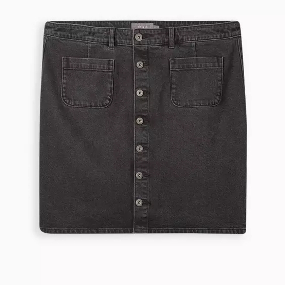 torrid Dresses & Skirts - Torrid Charcoal Button-Front Mini Skirt